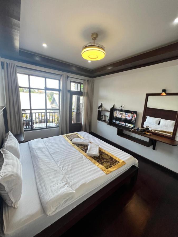 Namkhan Riverside Hotel Луанг Прабанг Екстериор снимка
