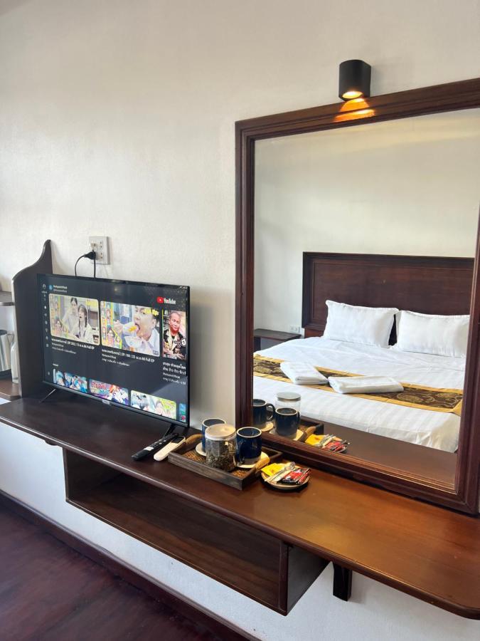 Namkhan Riverside Hotel Луанг Прабанг Екстериор снимка